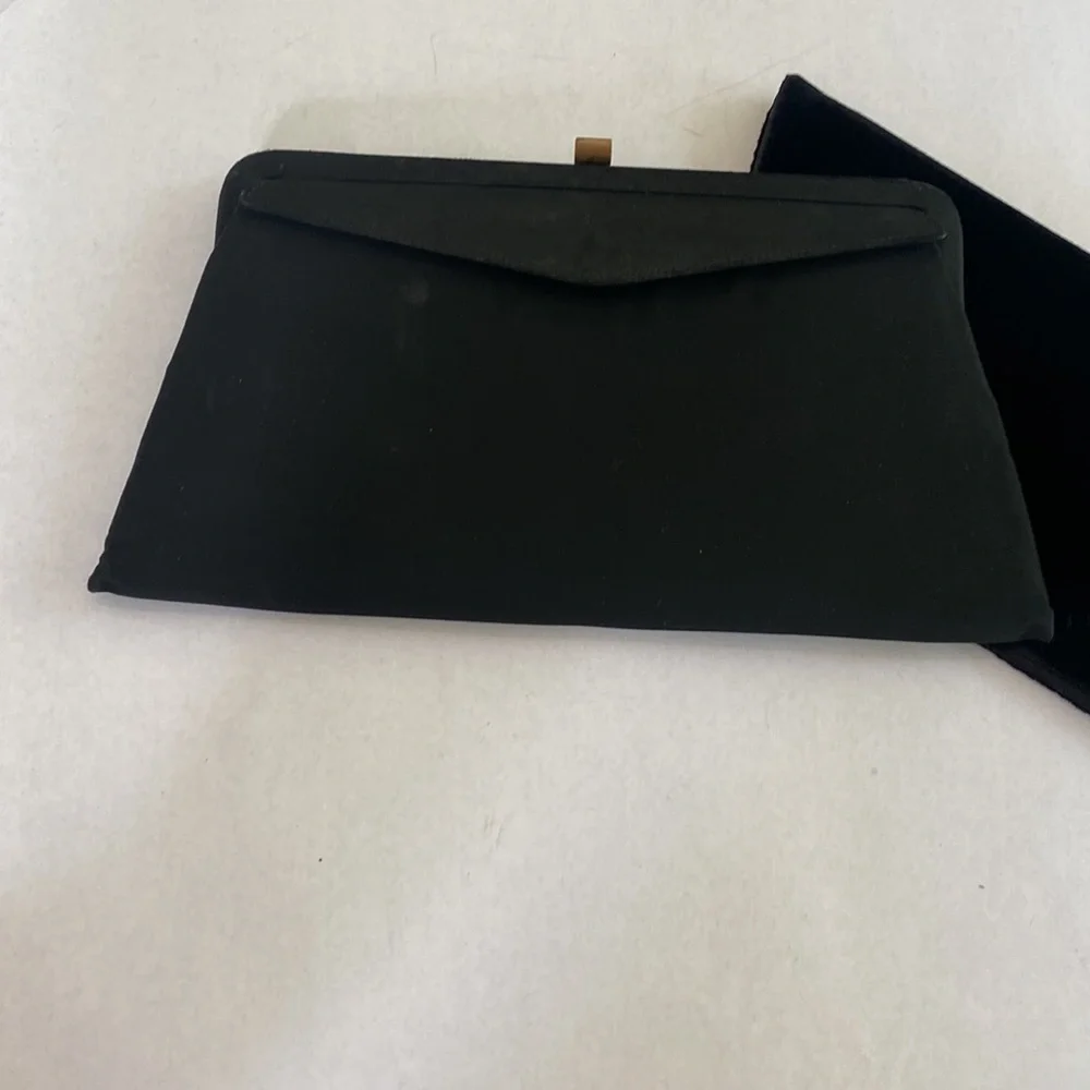 Vintage black velvet clutch - Picture 5 of 9